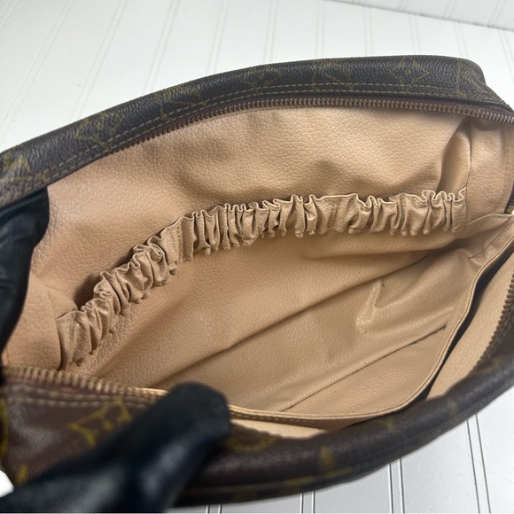 Louis Vuitton Trousse 28 Unisex Brown Monogram canvas Cosmetic Bag - Picture 11 of 14